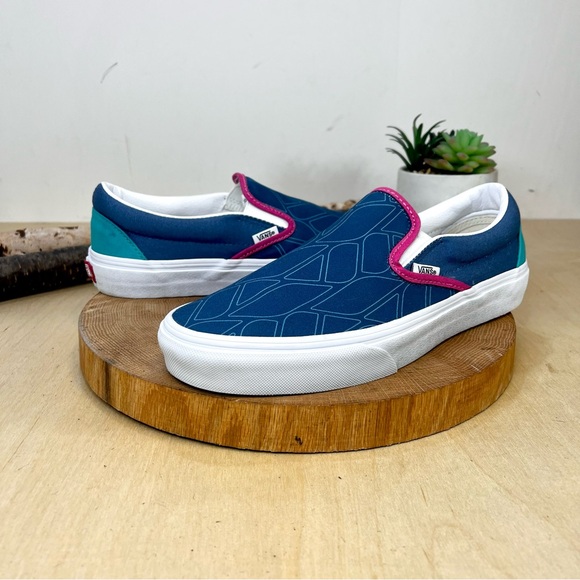 *Vans | Multi Color Blue Print Classic Slip-On Sneaker SN 721454 Size 8.5M/10L - Picture 8 of 16